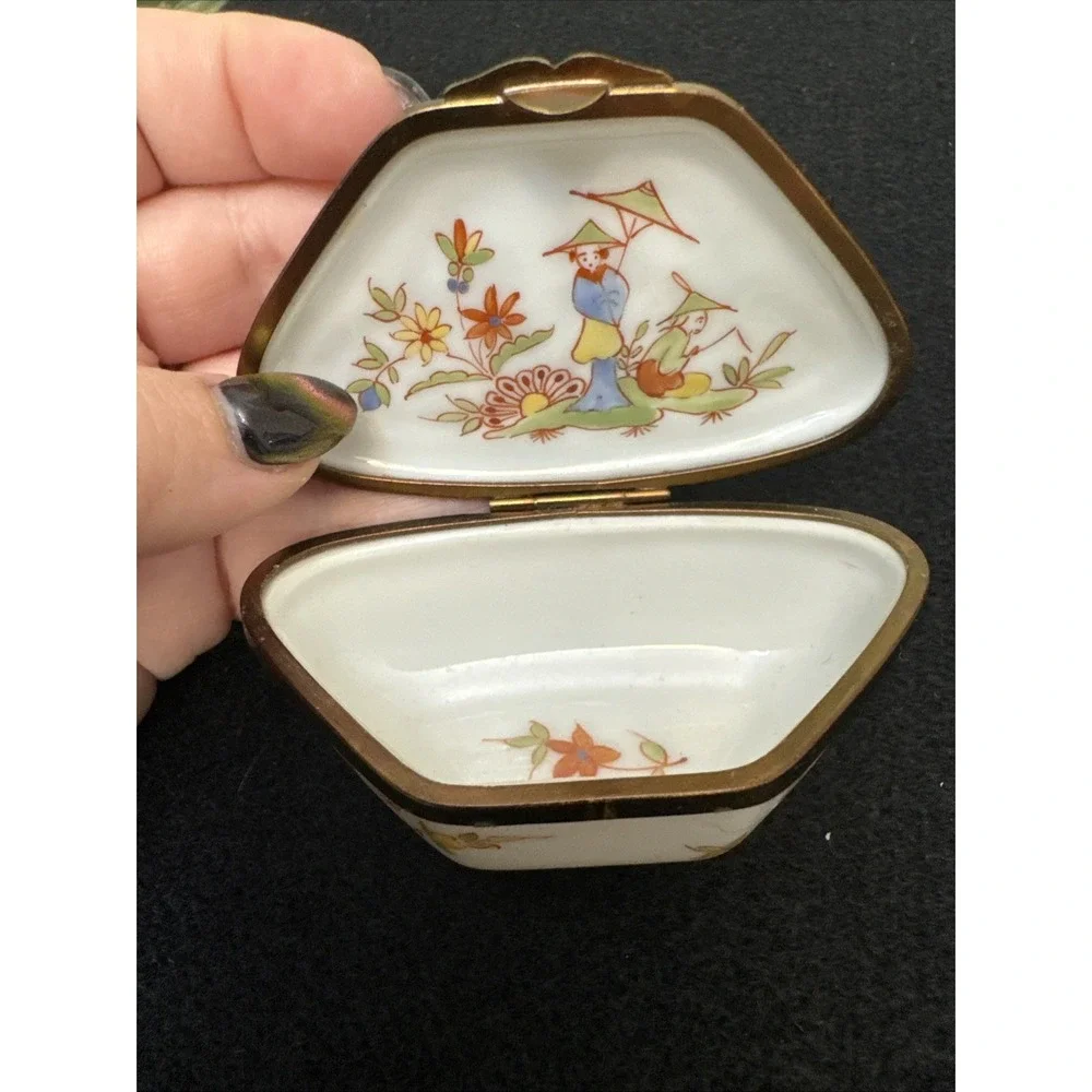 Musée des Arts Décoratifs Paris Vintage Hand-Painted Butterfly Moth Trinket Box